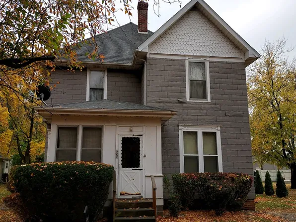 608 N Main St, Tuscola, IL 61953