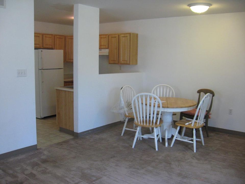 Sunny first floor apartment