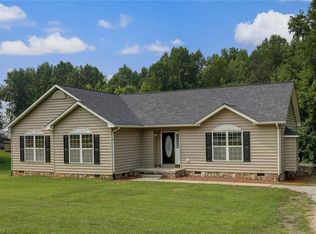 740 Moir Mill Rd, Eden, NC 27288