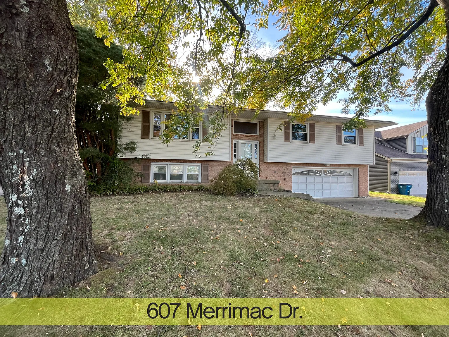 3 bed, 2.5 bath, 1900 sqft, $1,950 — Photo 1