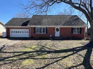 340 Hearthstone Ln, Henderson, KY 42420
