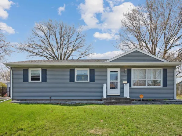 2343 W Dover Ct, Davenport, IA 52804