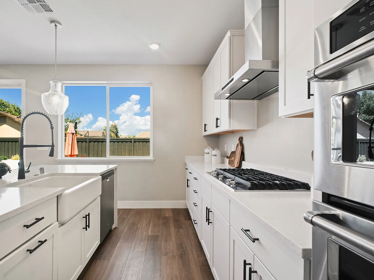 5 bed, 4.5 bath, 3177 sqft, $4,400 — Photo 4