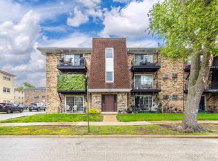 7008 Oconnell Dr APT 101, Chicago Ridge, IL 60415