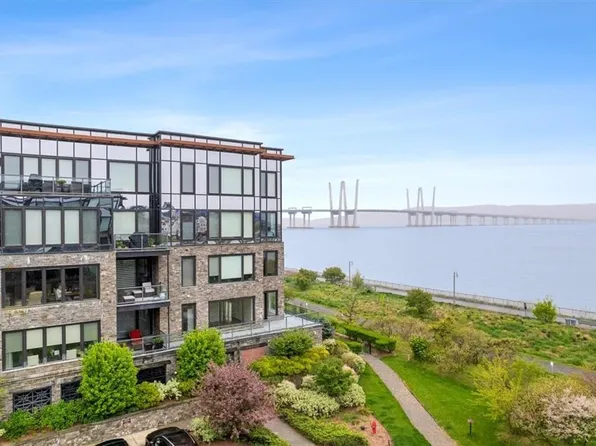 16 Rivers Edge Drive #203, Tarrytown, NY 10591