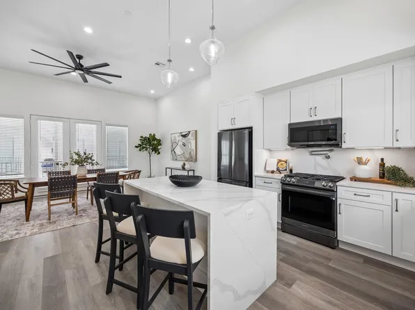 1618 Ojeman Rd #A, Houston, TX 77055