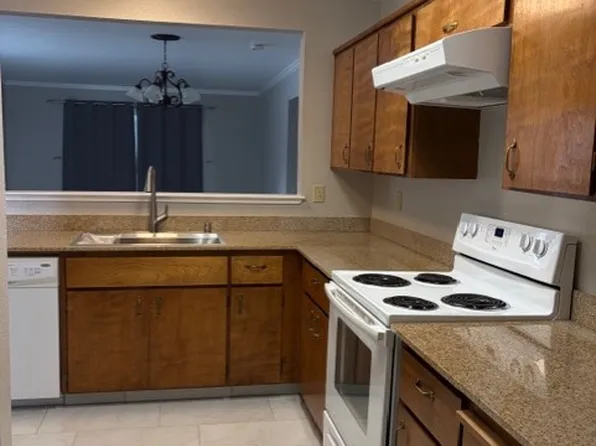 2400 Eilers Ln APT 1907, Lodi, CA 95242