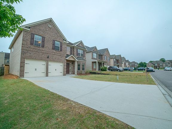 2nd image of 511 Village East Cir
