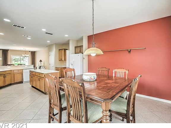 4th image of 2287 Otter Rock Ave