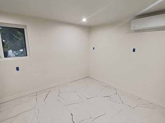 5th image of 4507 Lowell Ave #2