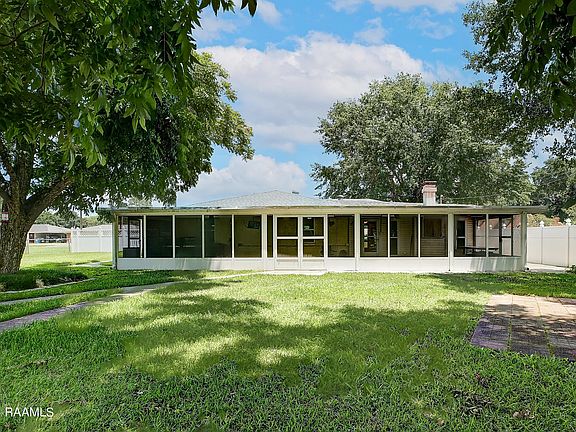 4th image of 101 Rockne Dr