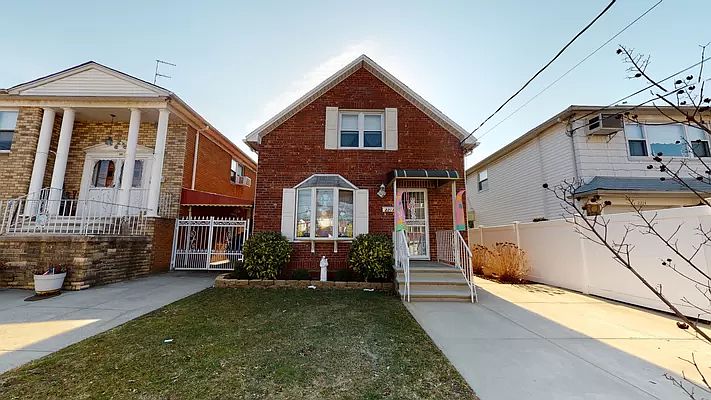 1st image of 2218 E 70th St #1