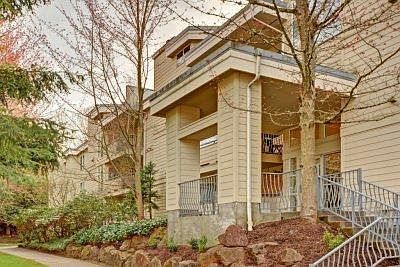 2nd image of 424 102nd Ave SE APT 106