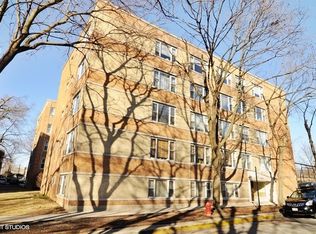 2424 W Estes Ave APT 2B, Chicago, IL 60645