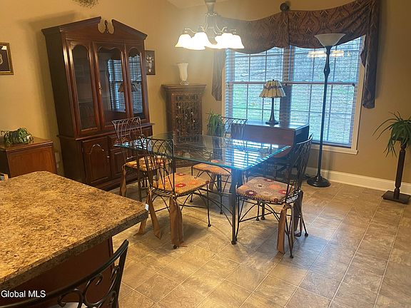 5th image of 66 Cobblestone Court