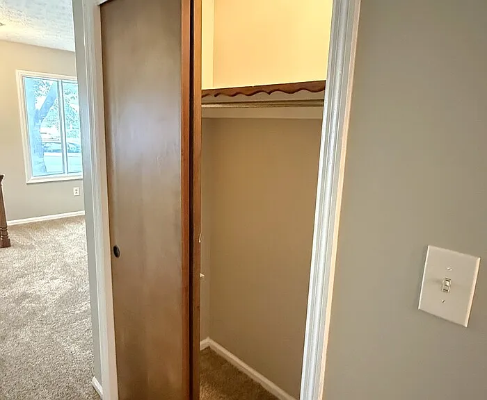 1862 Hampstead Dr — Photo 6