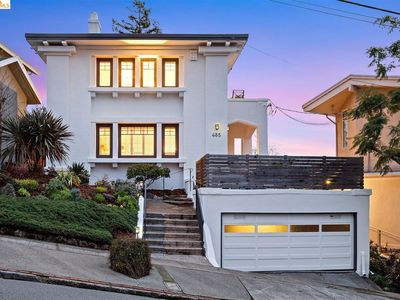 685 Calmar Ave, Oakland, CA, 94610