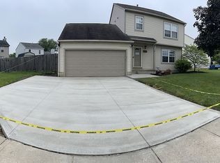2195 Golden Meadows St, Grove City, OH 43123