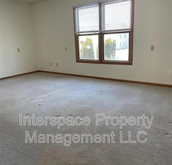 175 Liberty Ln #1 — Photo 4
