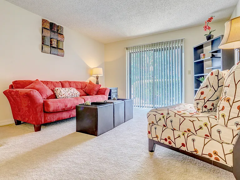 Starline Apartments — Photo 14