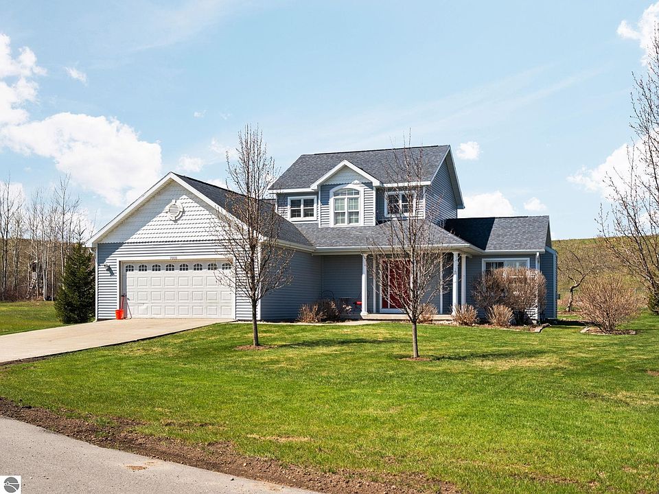 1st image of 7031 Applewood Dr