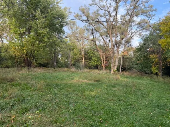 11S370 Lemont Rd, Lemont, IL 60439