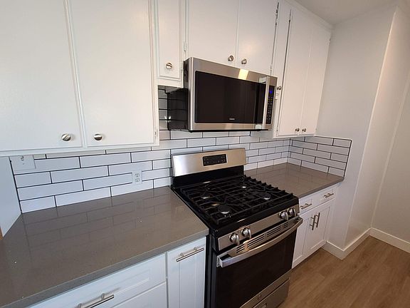 5th image of 921 N Cedar St #12