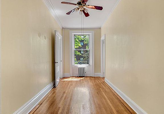 5th image of 136 Amity St APT 3