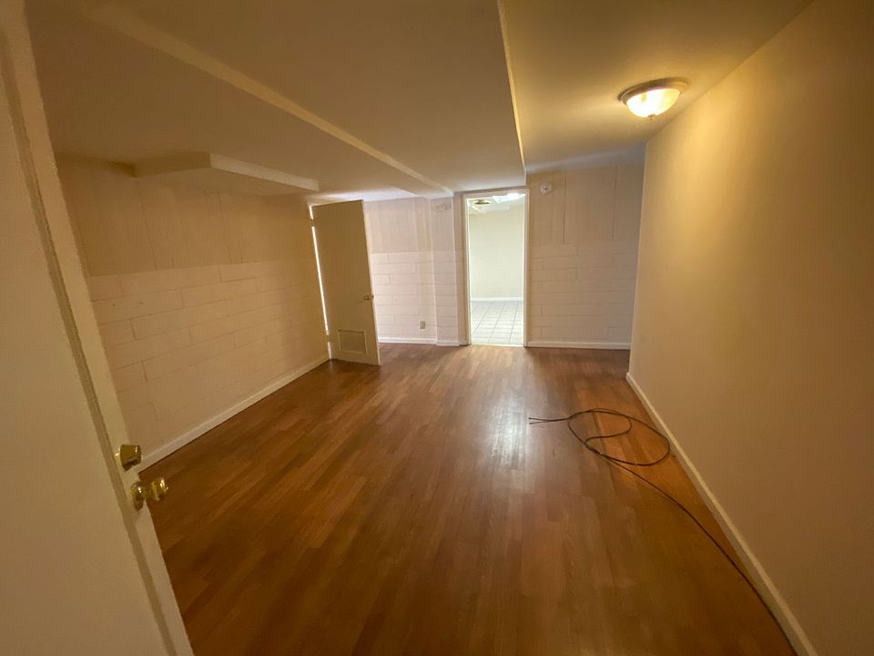 1st image of 950 International Blvd #1411-5