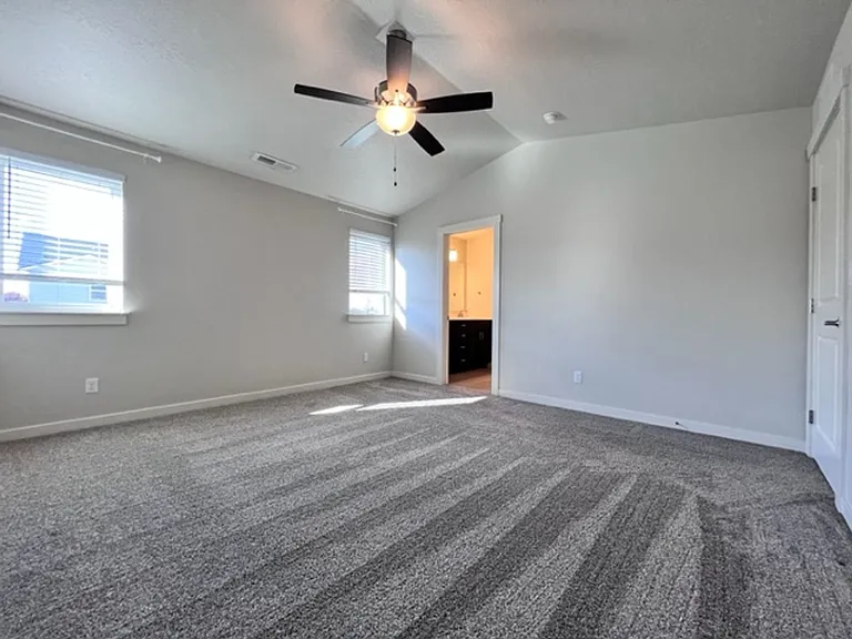 3121 N Lochness Ave — Photo 32