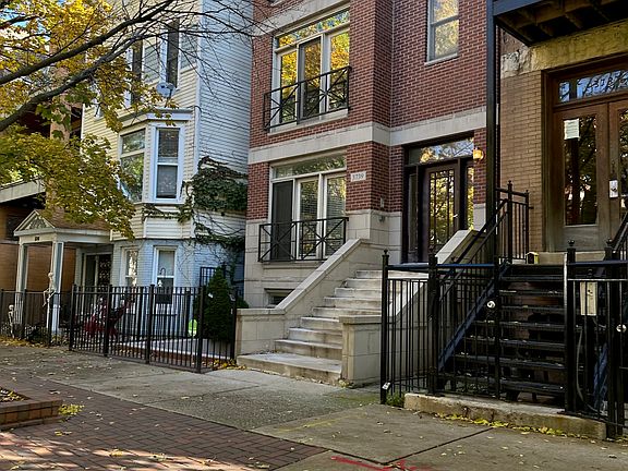 2nd image of 3739 N Kenmore Ave #2