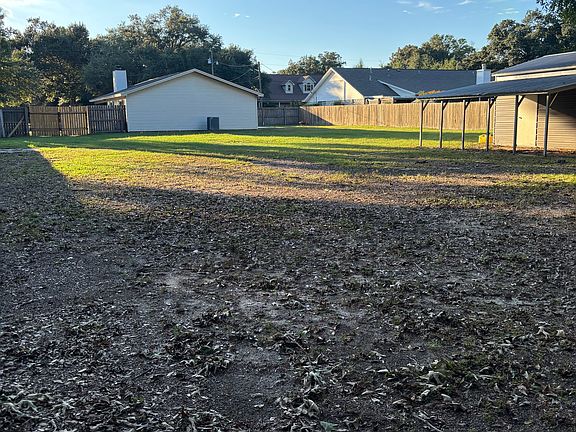 4th image of 4642 Bradley Dr