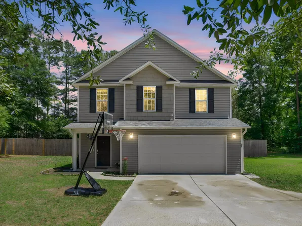 197 Trenton Ct, Raeford, NC 28376