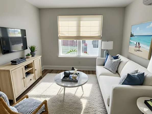 10 Somerset Ave #304S, Winthrop, MA 02152