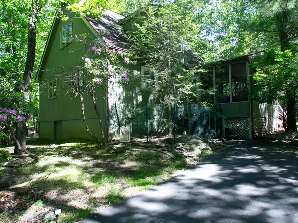 4125 Sycamore Ln, East Stroudsburg, PA 18301