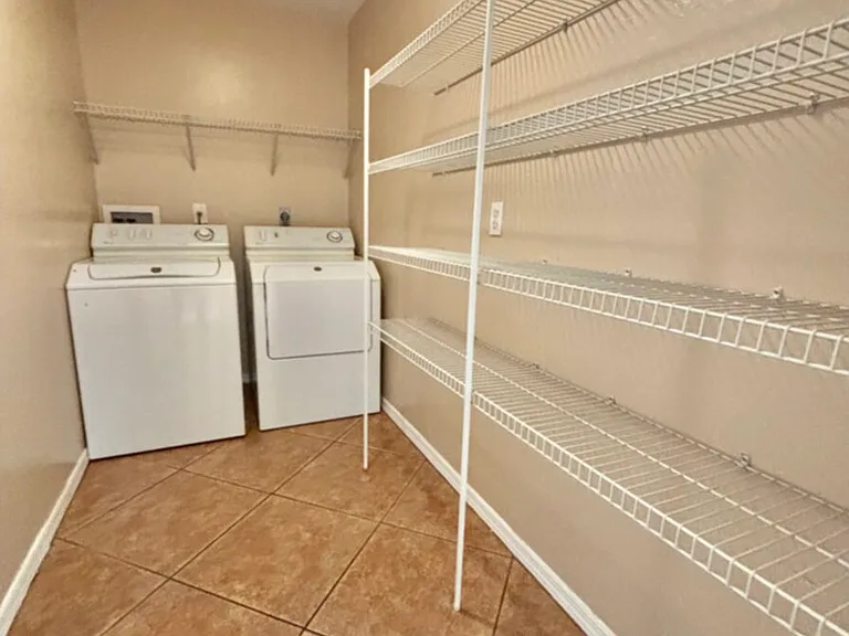 4343 SW Sands Blvd — Photo 31