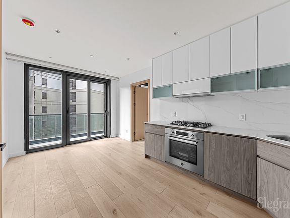 4th image of 42-62 Hunter St #6C