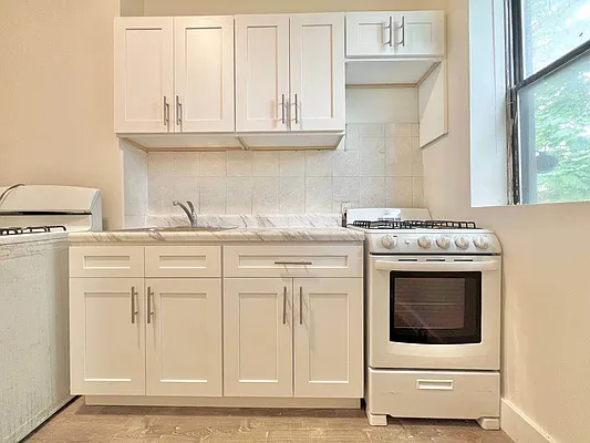 Rented by Doorway NYC, LLC | media 10