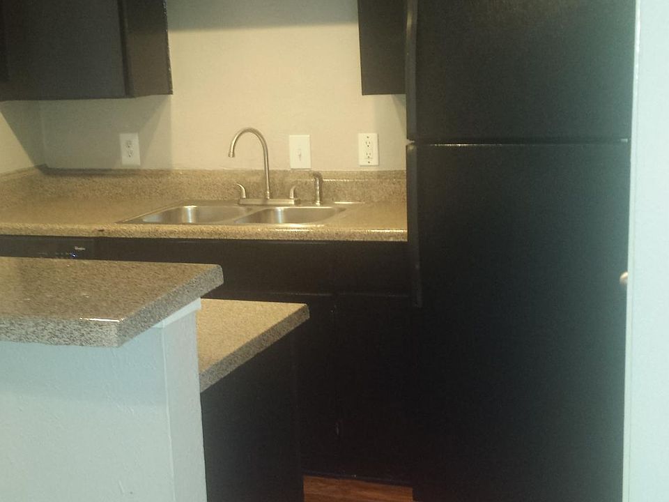 2nd image of 3065 W Walnut Hill Ln APT 526