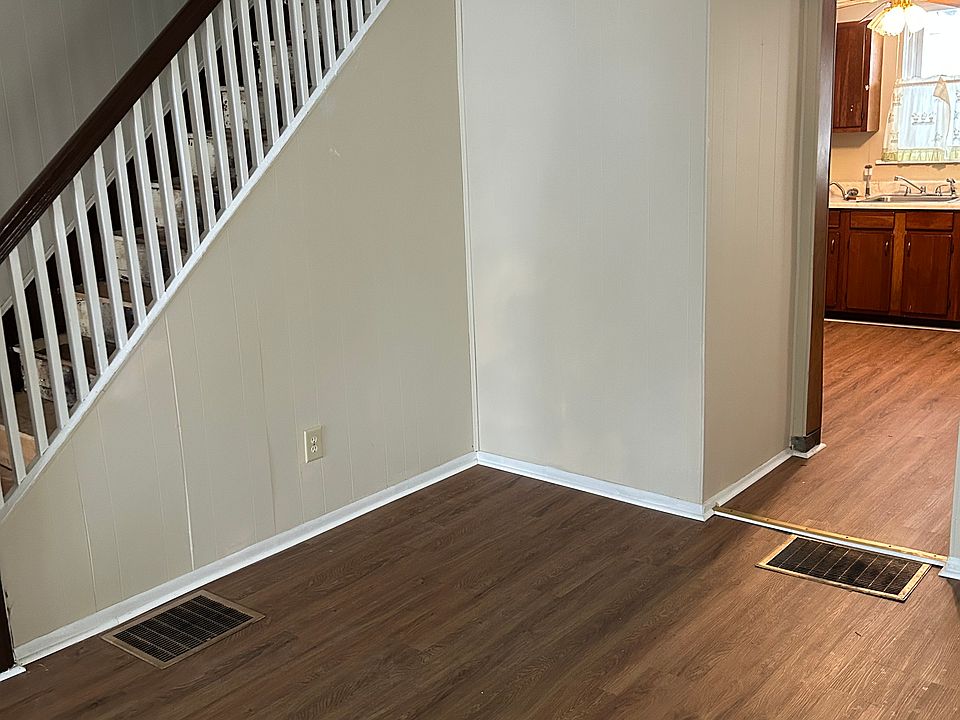 1st image of 53 Waller St
