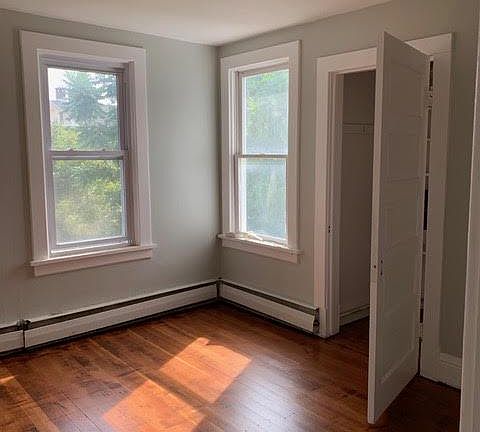 4th image of 44 Lafayette St #B