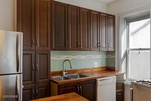 Sold by Corcoran | media 23