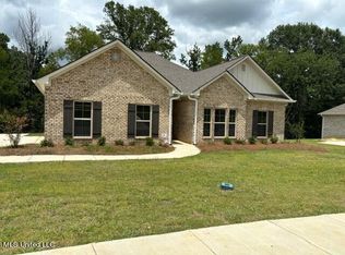 237 Copper Creek Dr, Clinton, MS 39056