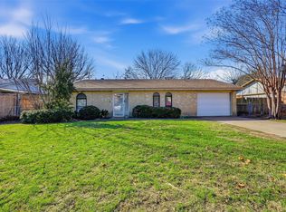 130 Sheffield Dr, Cedar Hill, TX 75104