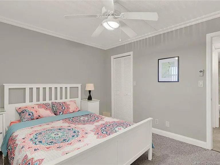 9490 S Ocean Dr #410 — Photo 31