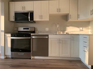66 Beechmont Ct, Schaumburg, IL 60193
