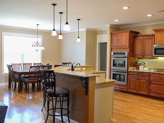 3rd image of 5475 Scarlet Fields Dr