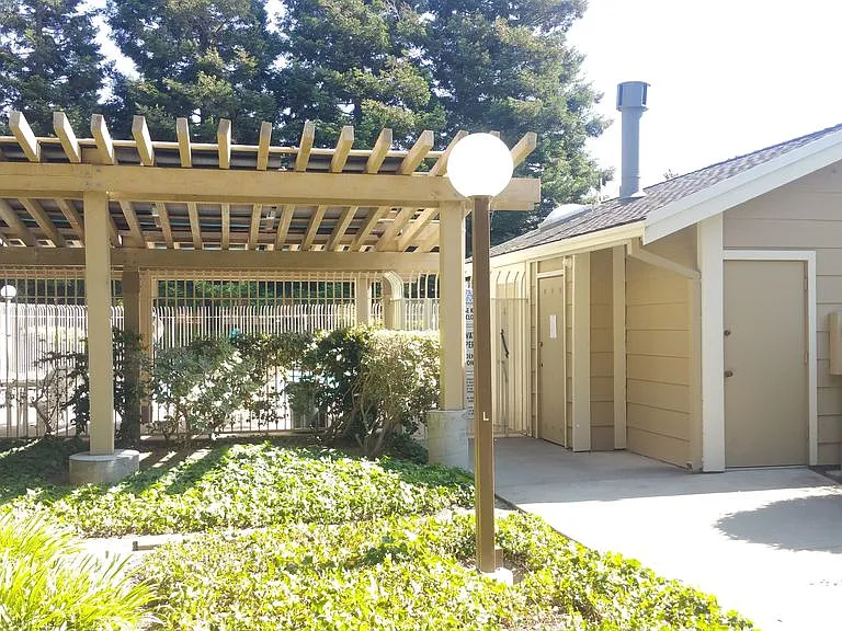 4735 Touchstone Ter — Photo 3