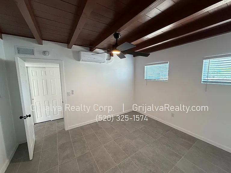 3001-3015 E La Madera Dr — Photo 6