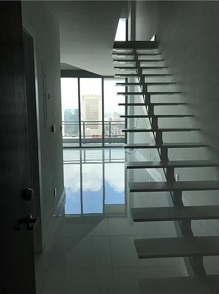 1st image of 690 SW 1st Ct Penthouse Ii07